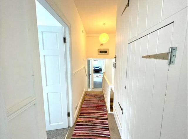 *Family Home In Mumbles. Close To The Beach* Exterior photo